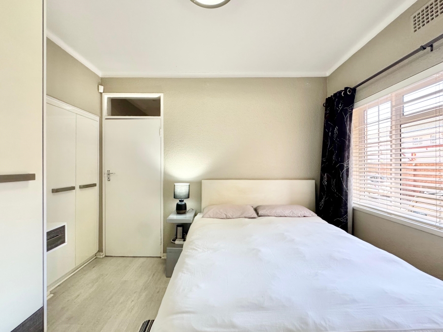 2 Bedroom Property for Sale in Kenilworth Western Cape